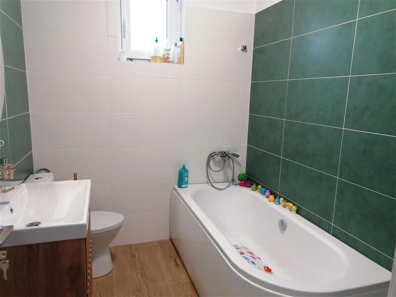 Dobroesti Vanzare vila 3 camere, complet mobilata & utilata, la cheie,